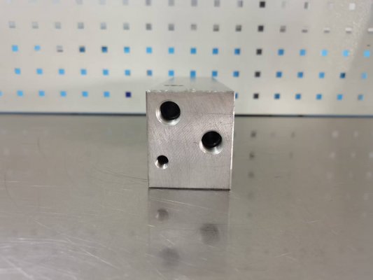 非標(biāo)定制各種閥塊、油路塊、閥體